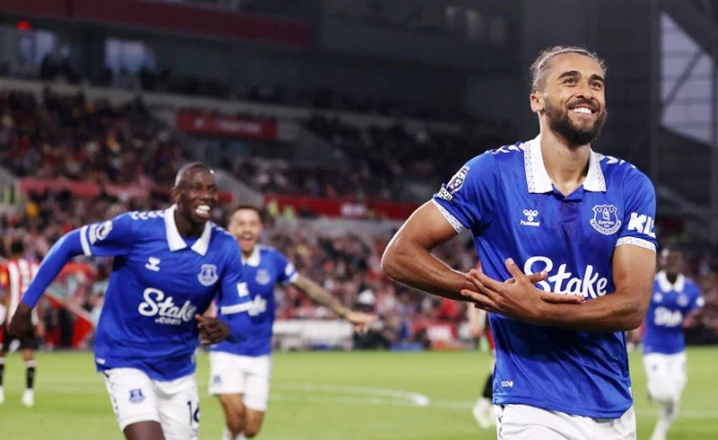 Everton giành chiến thắng đầu tiên trong mùa giải mới với kết quả 3-1 trên sân Brentford.