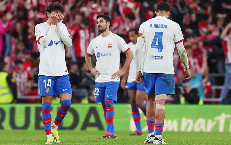 Barcelona thua 2-4 trong hiệp phụ trên sân Athletic Bilbao.