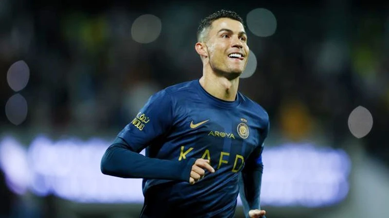 Cristiano Ronaldo lập hat-trick thứ 2 trong vòng 72 giờ khi Al-Nassr đánh bại chủ nhà Abha 8-0.