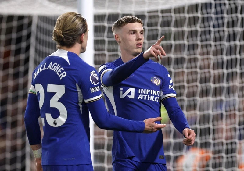 Tiền vệ trẻ Cole Palmer ghi 4 bàn giúp Chelsea hủy diệt Everton 6-0.