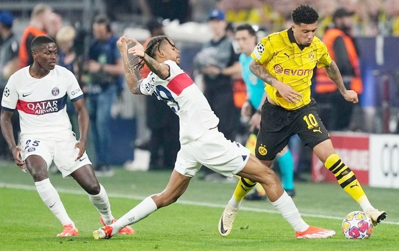 Jadon Sancho có màn trình diễn xuất sắc giúp Borussia Dortmund thắng PSG 1-0 ở bán kết lượt đi.