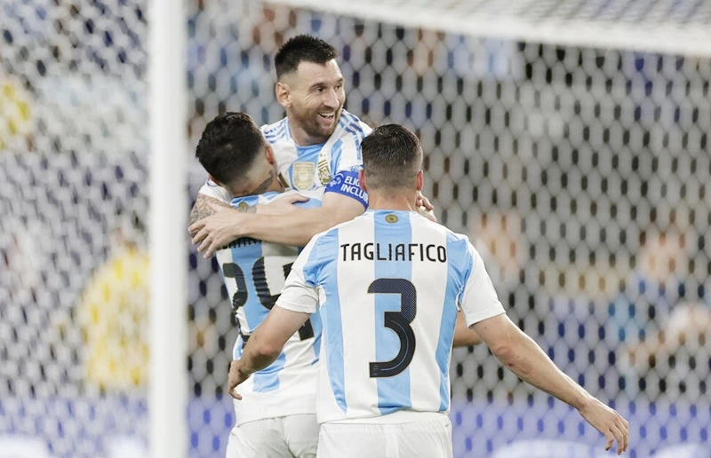 Lionel Messi cuối cùng cũng ghi bàn tại Copa America 2024 trong chiến thắng 2-0 trước Canada.