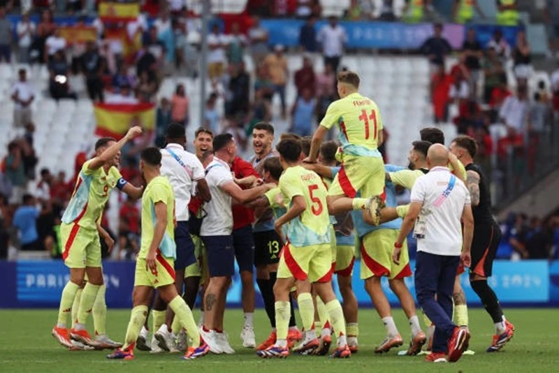 Tây Ban Nha đánh bại Morocco với tỷ số 2-1 để tiến vào trận chung kết Olympic Paris