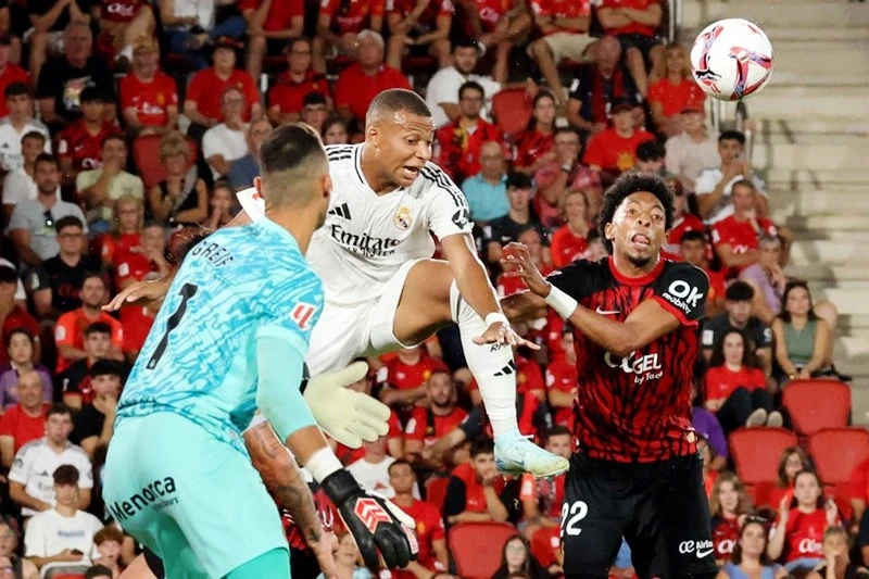 Kylian Mbappe tịt ngòi trong ngày ra mắt La Liga khiến Real Madrid hòa 1-1 tại Mallorca.