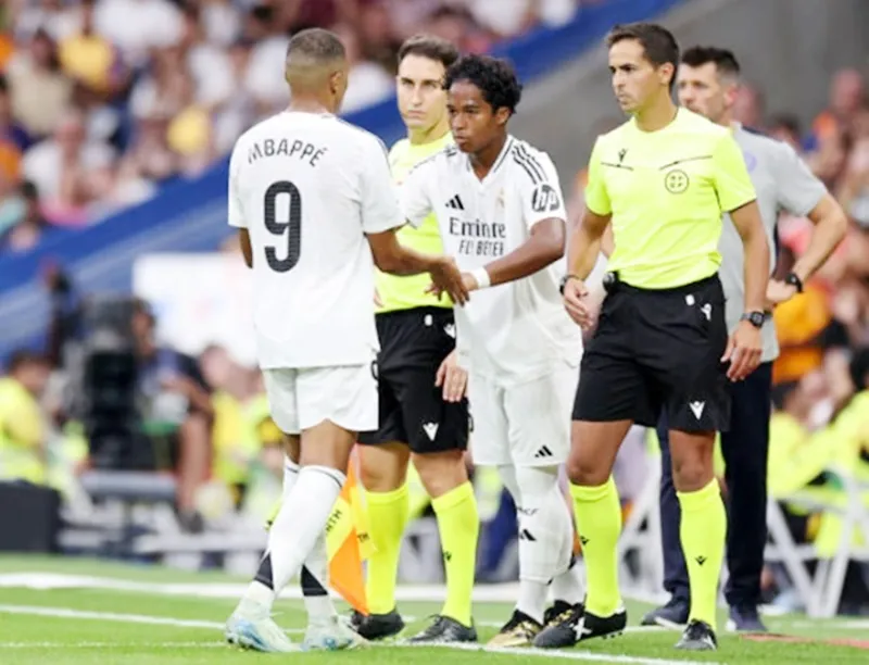 Endrick ra mắt ấn tượng, Mbappe vẫn chờ bàn đầu tiên | CHUYÊN TRANG THỂ THAO