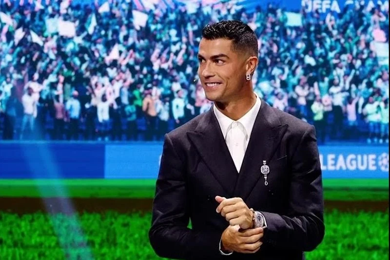 Cristiano Ronaldo để ngỏ khả năng một ngày nào đó trở lại thi đấu ở Champions League.