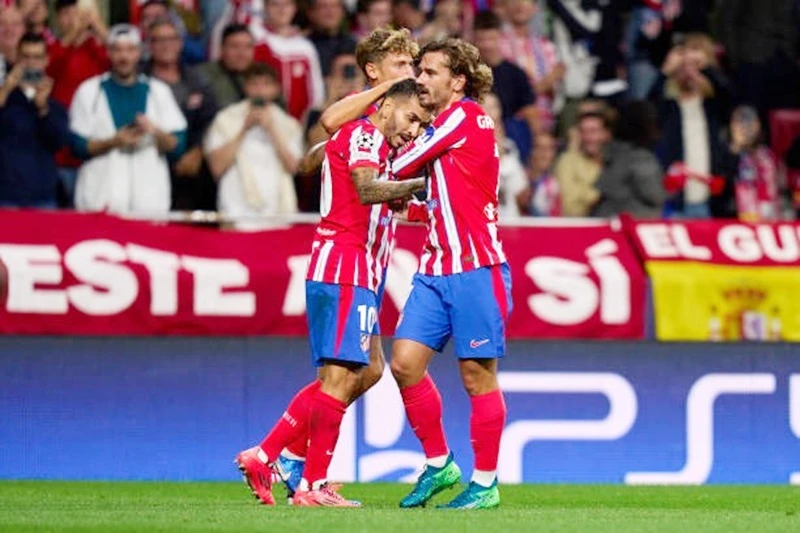 Atletico Madrid giành thắng lợi kịch tính 2-1 nhờ sự tỏa sáng của Antoine Griezmann