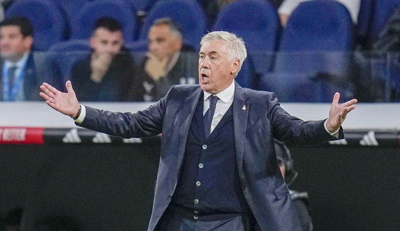 HLV Carlo Ancelotti cho rằng thất bại gây sốc 0-1 trước Lille tại Champions League là một lời cảnh tỉnh.