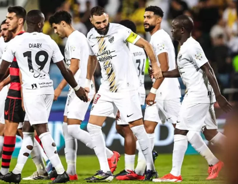 Al-Ittihad giành chiến thắng tối thiểu 1-0 trên sân Al-Riyadh