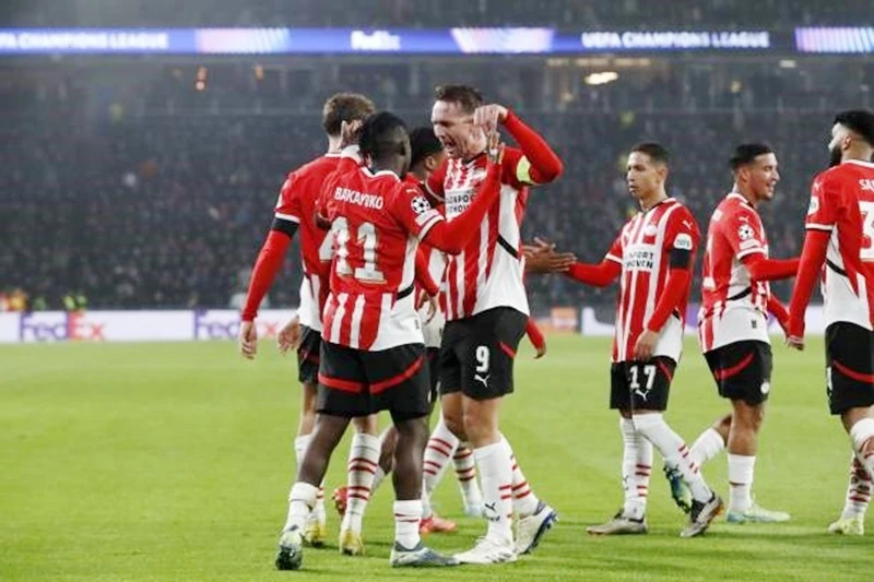 PSV Eindhoven có chiến thắng tưng bừng 4-0 khi tiếp đón Girona