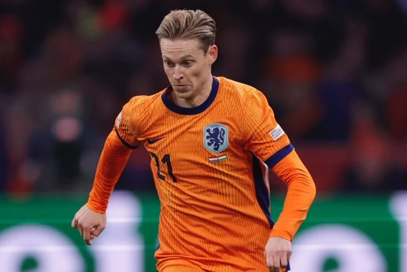 Frenkie de Jong trở lại tuyển Hà Lan lần đầu tiên sau 14 tháng ở chiến thắng 4-0 trước Hungary.