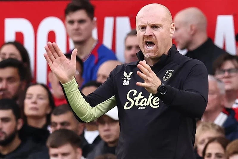 HLV Sean Dyche khẳng định rằng Everton của ông sẽ cảnh giác bất chấp Man.City đang sa sút.