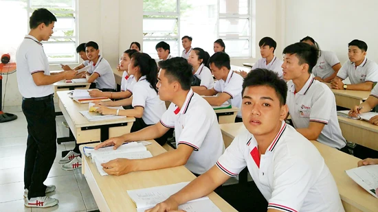 Lao động trẻ học tiếng Nhật tại Trung tâm Đào tạo Khu công nghệ cao TPHCM