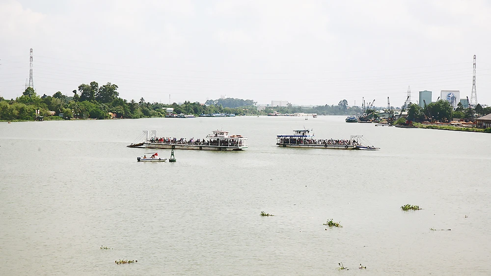 Những chuyến phà An Hảo cuối cùng qua sông Đồng Nai