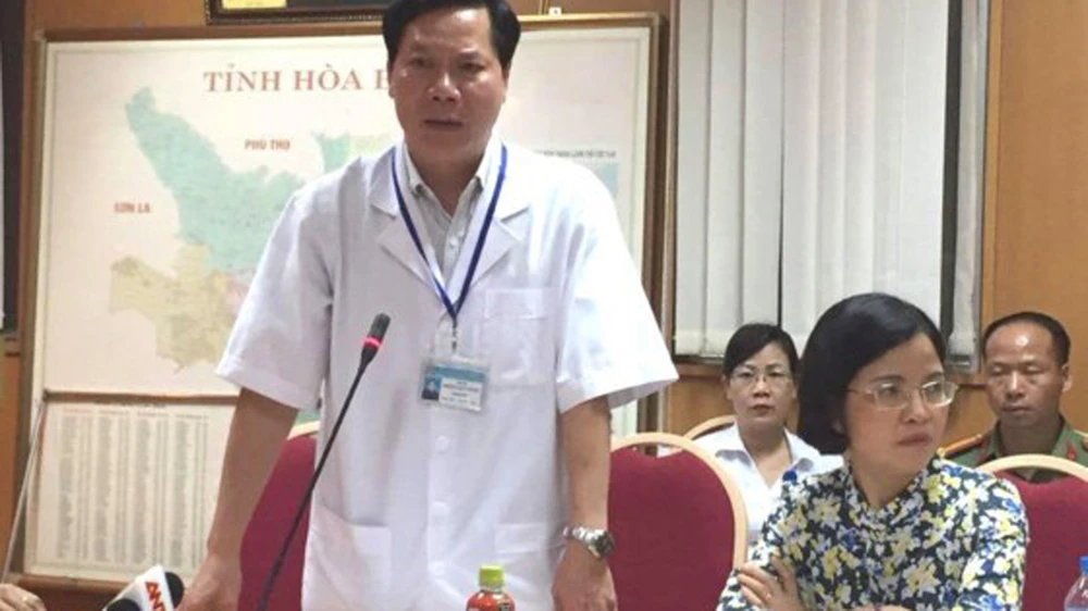 Ông Trương Quý Dương, Giám đốc Bệnh viện đa khoa tỉnh Hòa Bình đã bị đình chỉ công tác