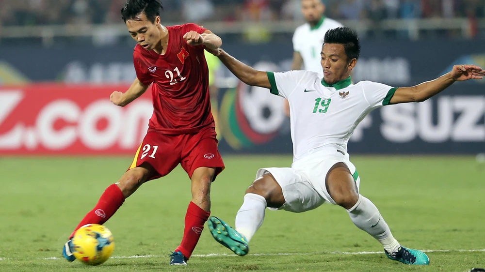 U.22 Việt Nam (trái) sẽ tái ngộ Indonesia ở SEA Games 29 Ảnh: DŨNG PHƯƠNG
