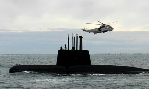 Tàu ngầm ARA San Juan tham gia một chiến dịch trên biển hồi năm 2013. Ảnh: AP