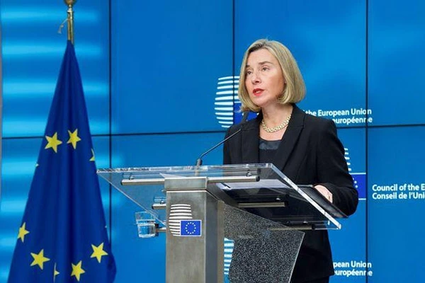 Bà Federica Mogherini thông báo quyết định của EU nối lại quan hệ chính trị với Thái Lan. Ảnh: Bưu điện Bangkok
