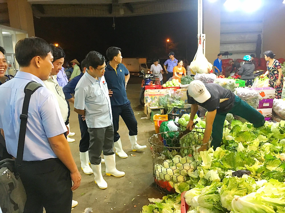 Kinh doanh nông sản tại chợ đầu mối Bình Điền