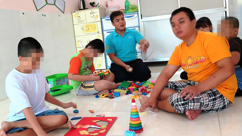  Trẻ tự kỷ vui chơi trong Trường Giáo dục Chuyên biệt Khai Trí TPHCM