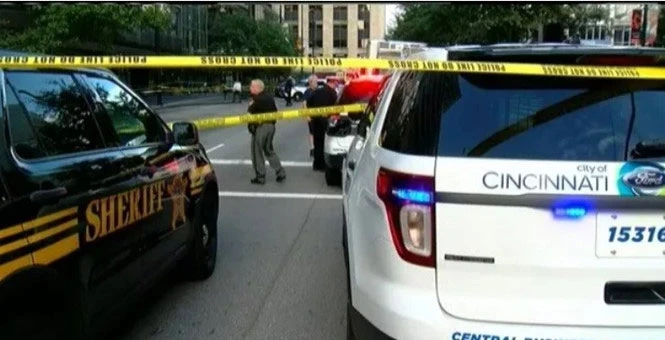 Ít nhất 3 người thiệt mạng và 2 người bị thương trong vụ xả súng ngày 6.9 tại ngân hàng Fifth Third ở thành phố Cincinnati, bang Ohio 