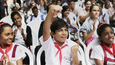 Học sinh tại một trường phổ thông ở thủ đô La Habana. Ảnh: TTXVN