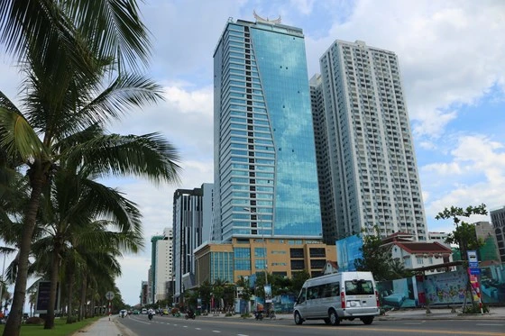 Tổ hợp khách sạn Mường Thanh và căn hộ chung cư cao cấp Sơn Trà
