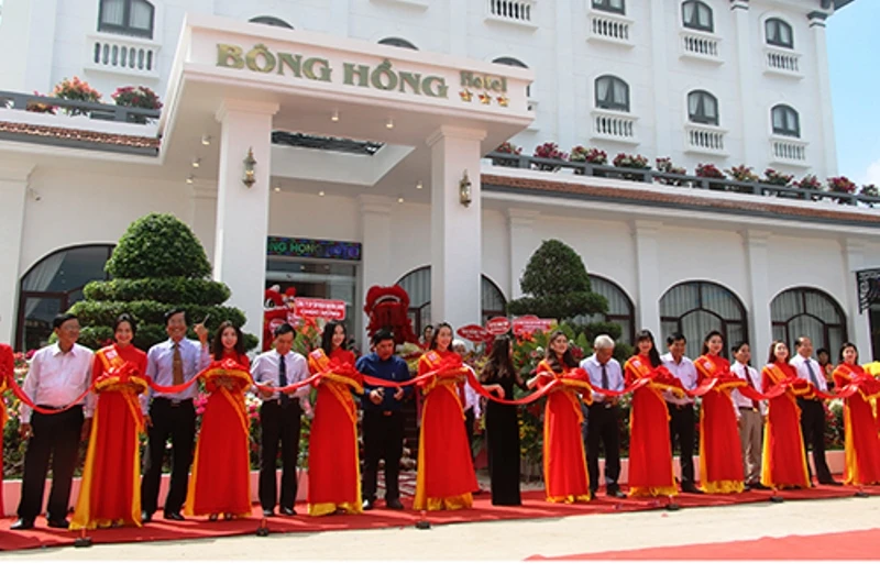 Khách sạn Bông Hồng là 1 trong 2 khách sạn đạt chuẩn 3 sao ở Đồng Tháp