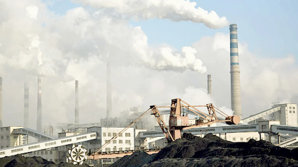 Nhà máy nhiệt điện dùng than gây ô nhiễm môi trường