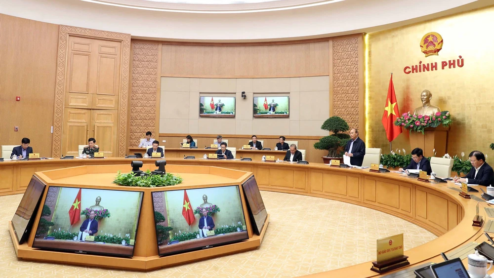 Ngày 16-3, Thủ tướng Nguyễn Xuân Phúc chủ trì phiên họp Thường trực Chính phủ nghe báo cáo của Ban Chỉ đạo quốc gia về phòng chống dịch Covid-19. Ảnh: TTXVN