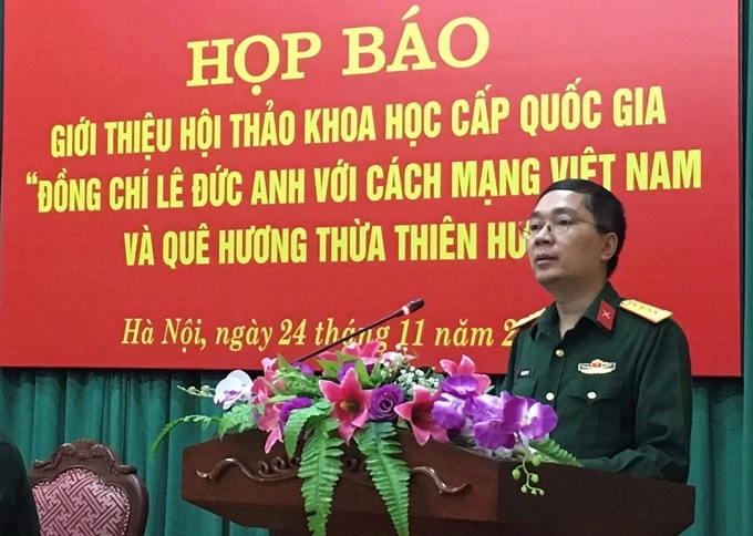Đại tá Trần Ngọc Anh - Phó Cục trưởng Cục Tuyên huấn, Tổng cục Chính trị phát biểu tại buổi họp báo. Ảnh: DANGCONGSAN.VN 