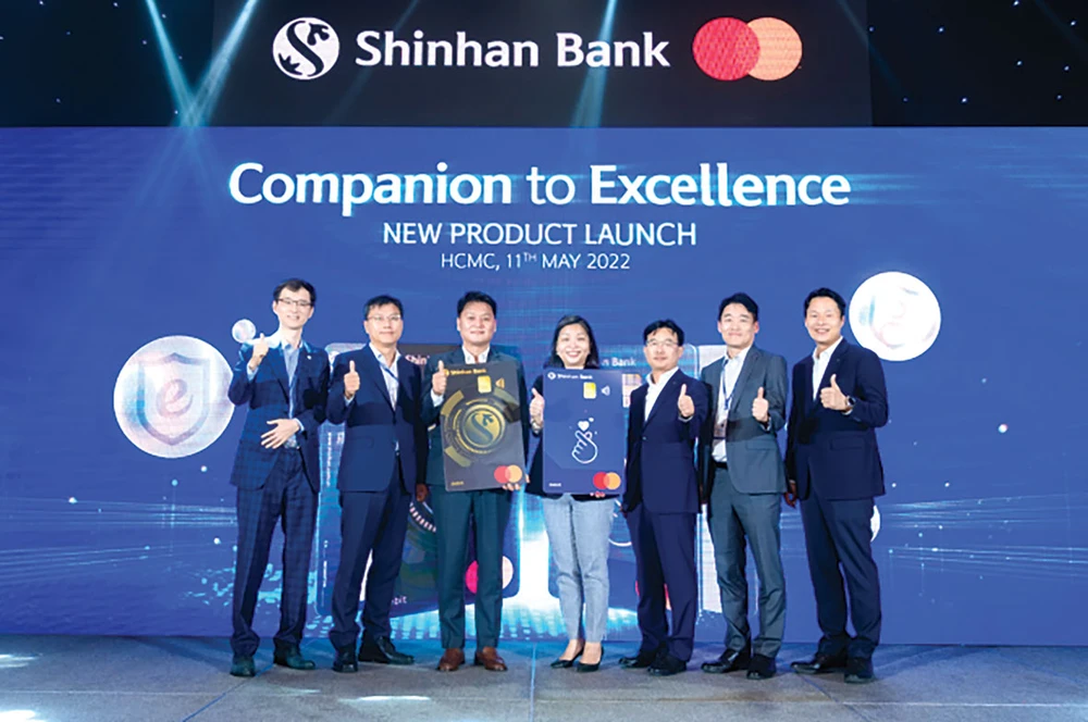 Thẻ ghi nợ Shinhan Be-SAFE tích hợp bảo hiểm giao dịch