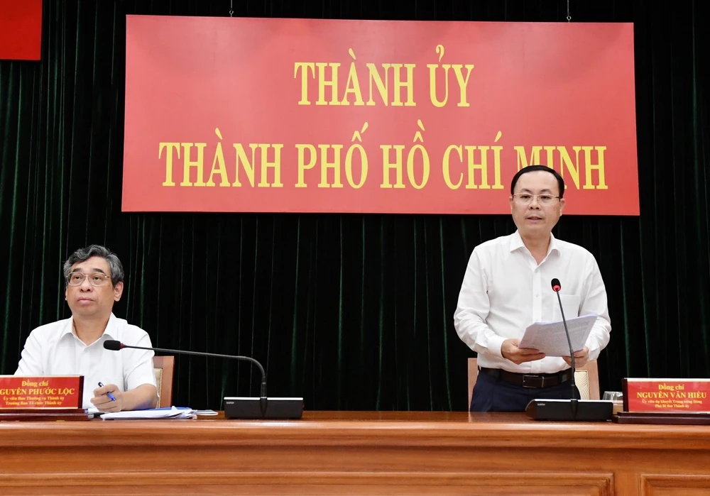 Phó Bí thư Thành ủy TPHCM Nguyễn Văn Hiếu phát biểu tại điểm cầu TPHCM