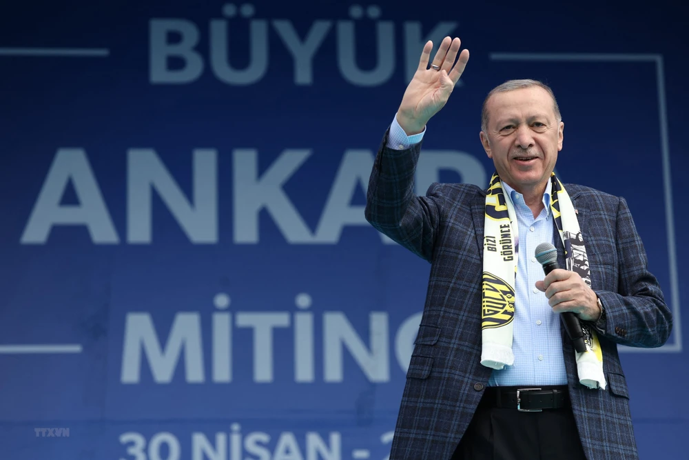 Đương kim Tổng thống Thổ Nhĩ Kỳ Recep Tayyip Erdogan trong cuộc vận động tranh cử ở Ankara, ngày 30-4-2023. Nguồn: TTXVN 