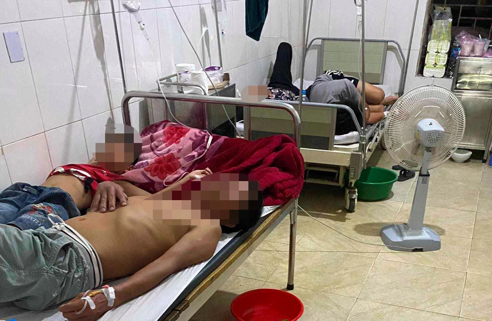 Các bệnh nhân cấp cứu tại Trung tâm Y tế huyện Hương Sơn