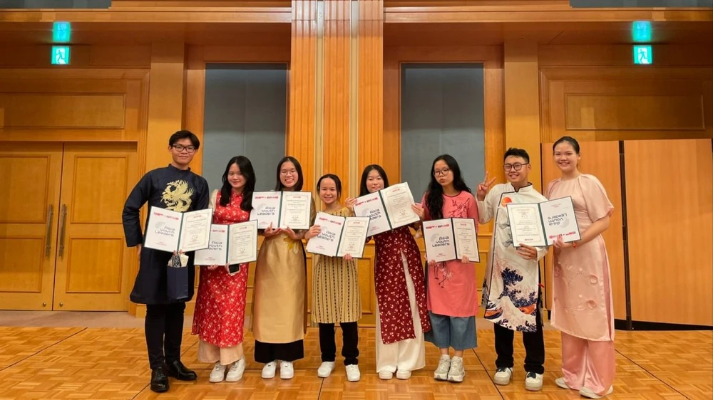 8 học sinh Việt Nam tham dự chương trình Nhà lãnh đạo trẻ châu Á năm 2023