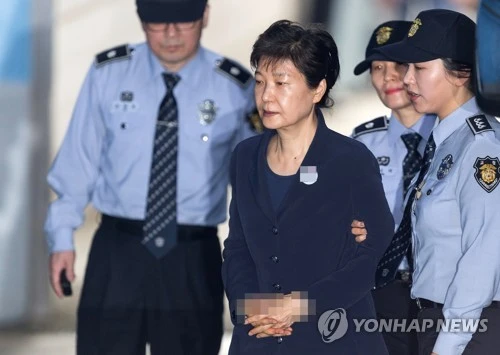 Bắt đầu phiên xét xử cựu Tổng thống Park Geun-hye