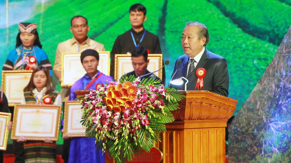 Phó Thủ tướng Thường trực Chính phủ Trương Hòa Bình phát biểu tại lễ tuyên dương. Ảnh: VGP