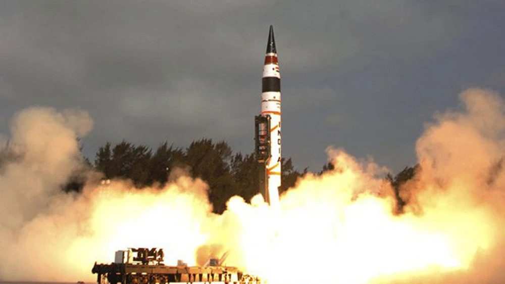Ấn Độ thử thành công tên lửa đạn đạo Agni-V