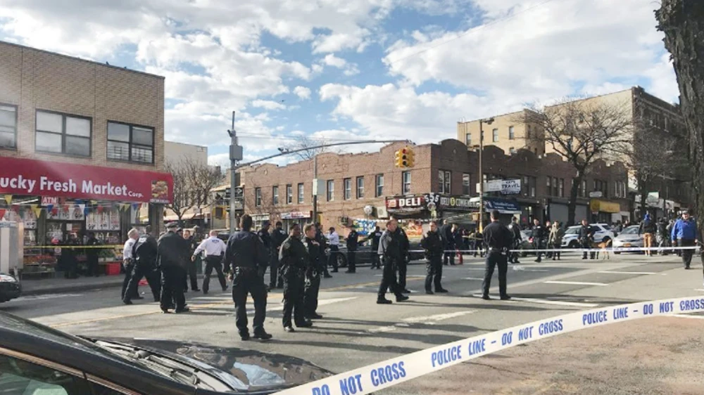 Cảnh sát phong tỏa hiện trường vụ việc xảy ra tại quận Brooklyn, New York, Mỹ, ngày 4-4-2018. Ảnh: REUTERS