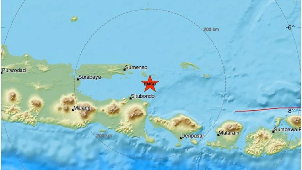 Tâm chấn của trận động đất ở khu vực biển Bali cách khoảng 40 km về phía Đông của đảo Java. Ảnh: EMSC