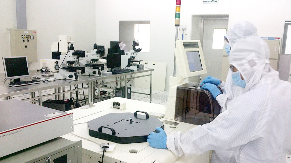 Tại Khu công nghệ cao TPHCM, phòng thí nghiệm được trang bị hiện đại và sẵn sàng các dịch vụ phục vụ doanh nghiệp