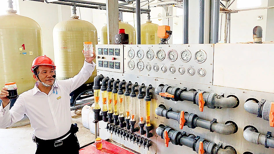 Bên trong nhà máy xử lý nước thải dùng công nghệ RO của Công ty AB Mauri Việt Nam. Ảnh: T.BA