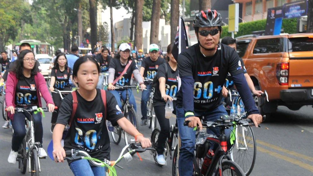 TPHCM khuyến khích người dân đi lại khu trung tâm bằng xe đạp
