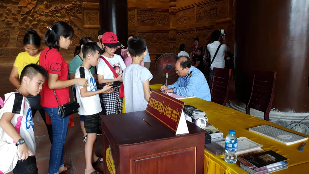 Huyên náo Tam Chúc - Bài 2: Tham vọng khổng lồ? ảnh 4 Huyên náo Tam Chúc - Bài 2: Tham vọng khổng lồ? ảnh 4