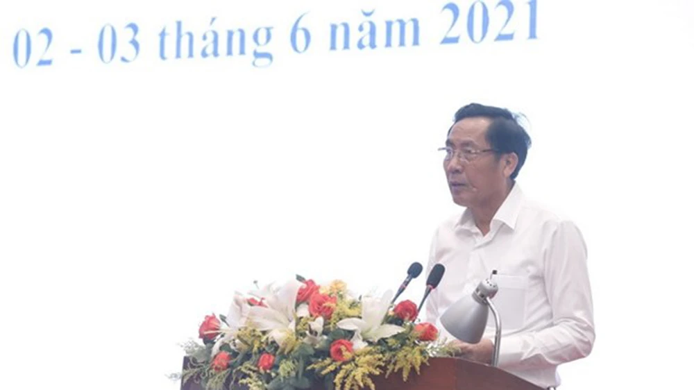 Chủ tịch Hội Nhà báo Việt Nam Thuận Hữu phát biểu Tổng kết chấm chung khảo Giải báo chí Quốc gia lần thứ XV - năm 2020. Ảnh: TTXVN