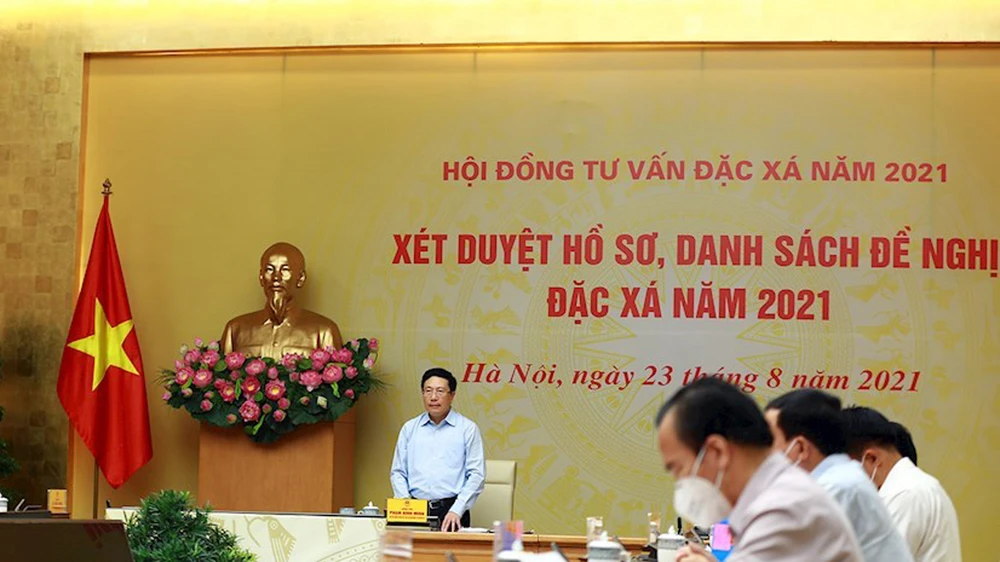 Phó Thủ tướng Phạm Bình Minh, Chủ tịch Hội đồng Tư vấn đặc xá năm 2021 chủ trì buổi họp. Ảnh: VGP