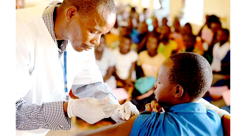 WHO đề ra là tiêm chủng đầy đủ cho 40% dân số châu Phi vào cuối năm nay