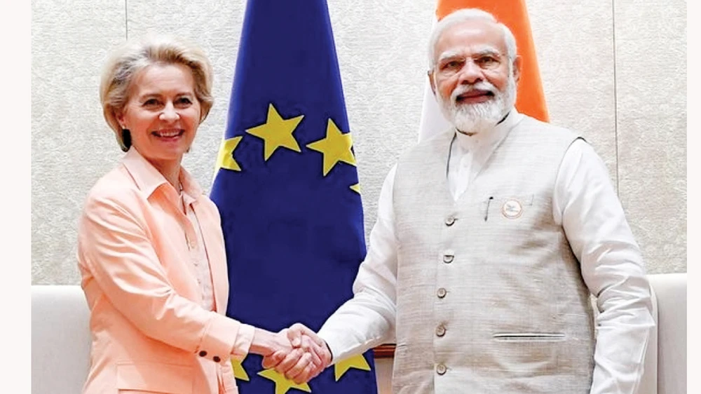 Thủ tướng Ấn Độ Narendra Modi và Chủ tịch Ủy ban châu Âu Ursula von de Leyen tại Ấn Độ