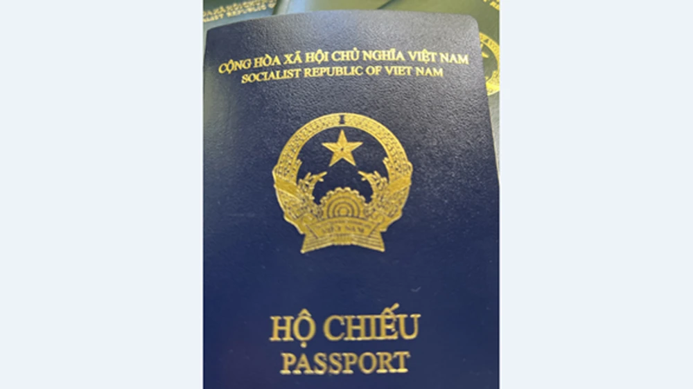 Cuốn hộ chiếu kiểu mới